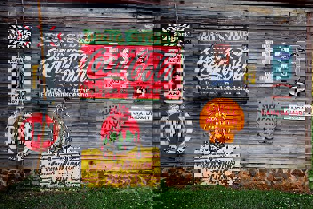 Build a clear marketing strategy with SimonAntony Ltd.